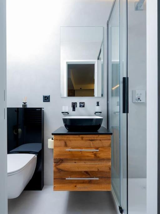 קראנס-מונטנה Small But Wow! Studio With Pool @ The Central Lake מראה חיצוני תמונה